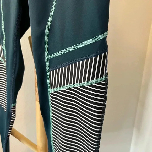 FILA Women's Teal/Green/Black Stitch High Waisted Pieced Leggings - Size M - NWT - Picture 5 of 8